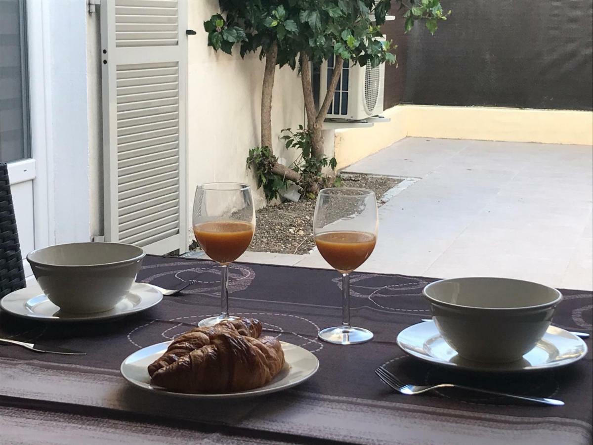 Sleep In Antibes City Center Apartment ภายนอก รูปภาพ