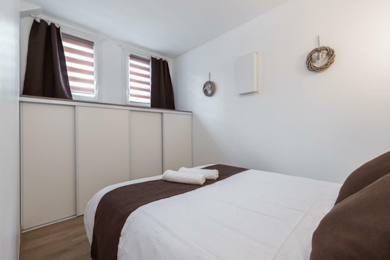 Sleep In Antibes City Center Apartment ภายนอก รูปภาพ