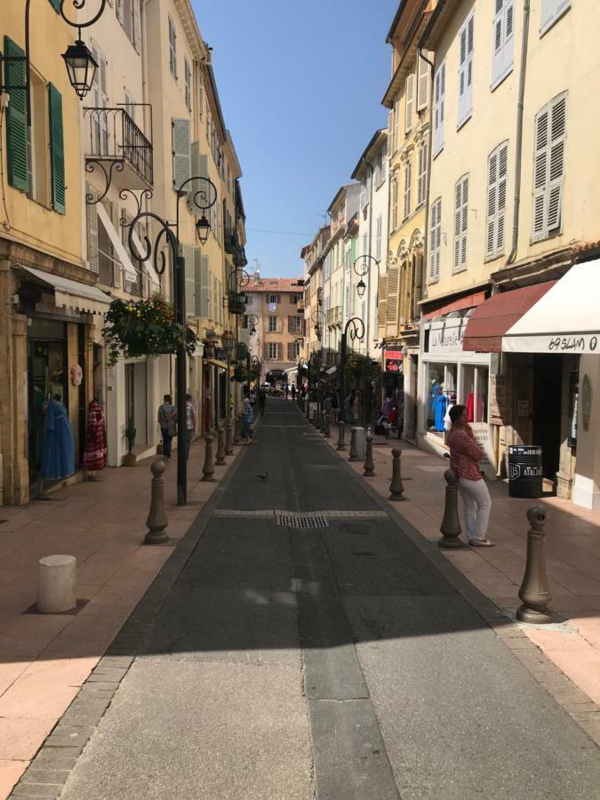 Sleep In Antibes City Center Apartment ภายนอก รูปภาพ